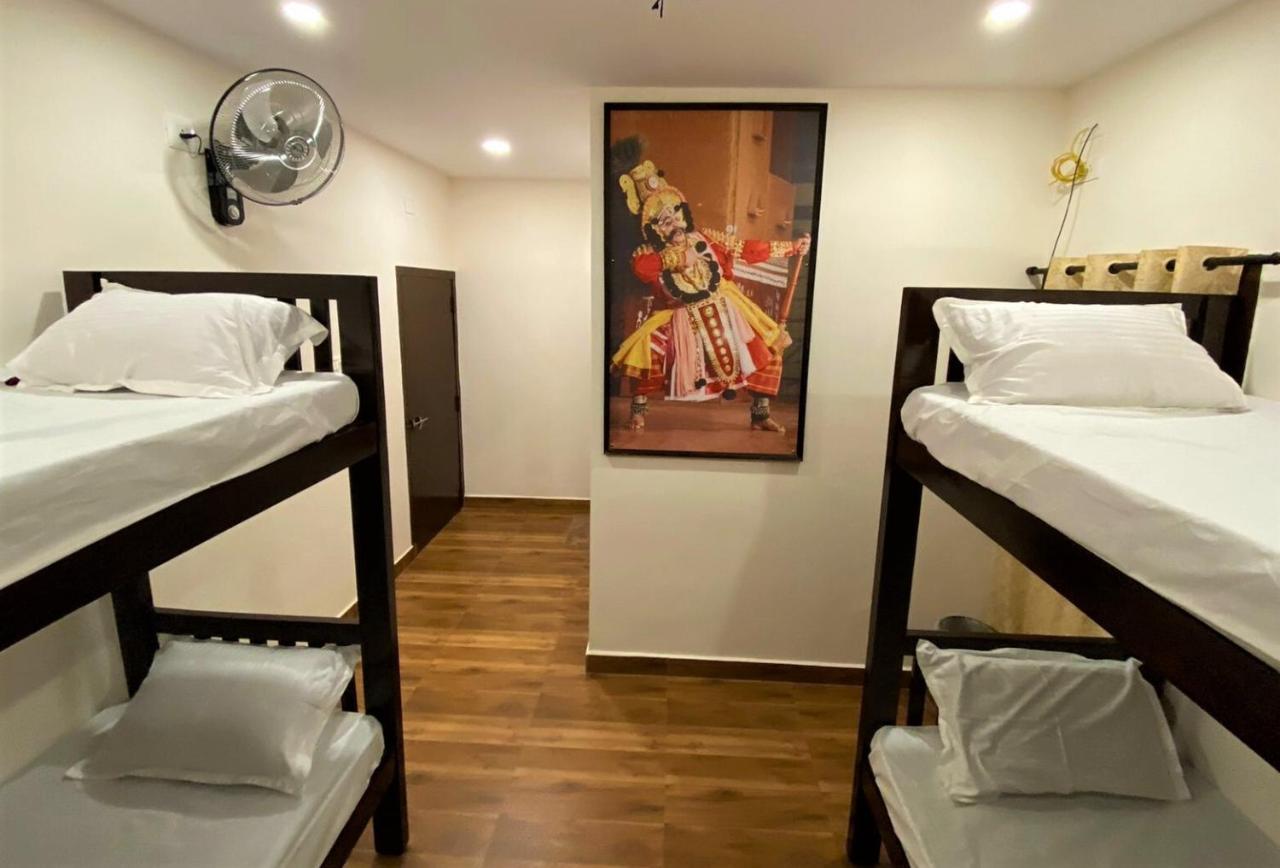 Udupi Inn Buitenkant foto